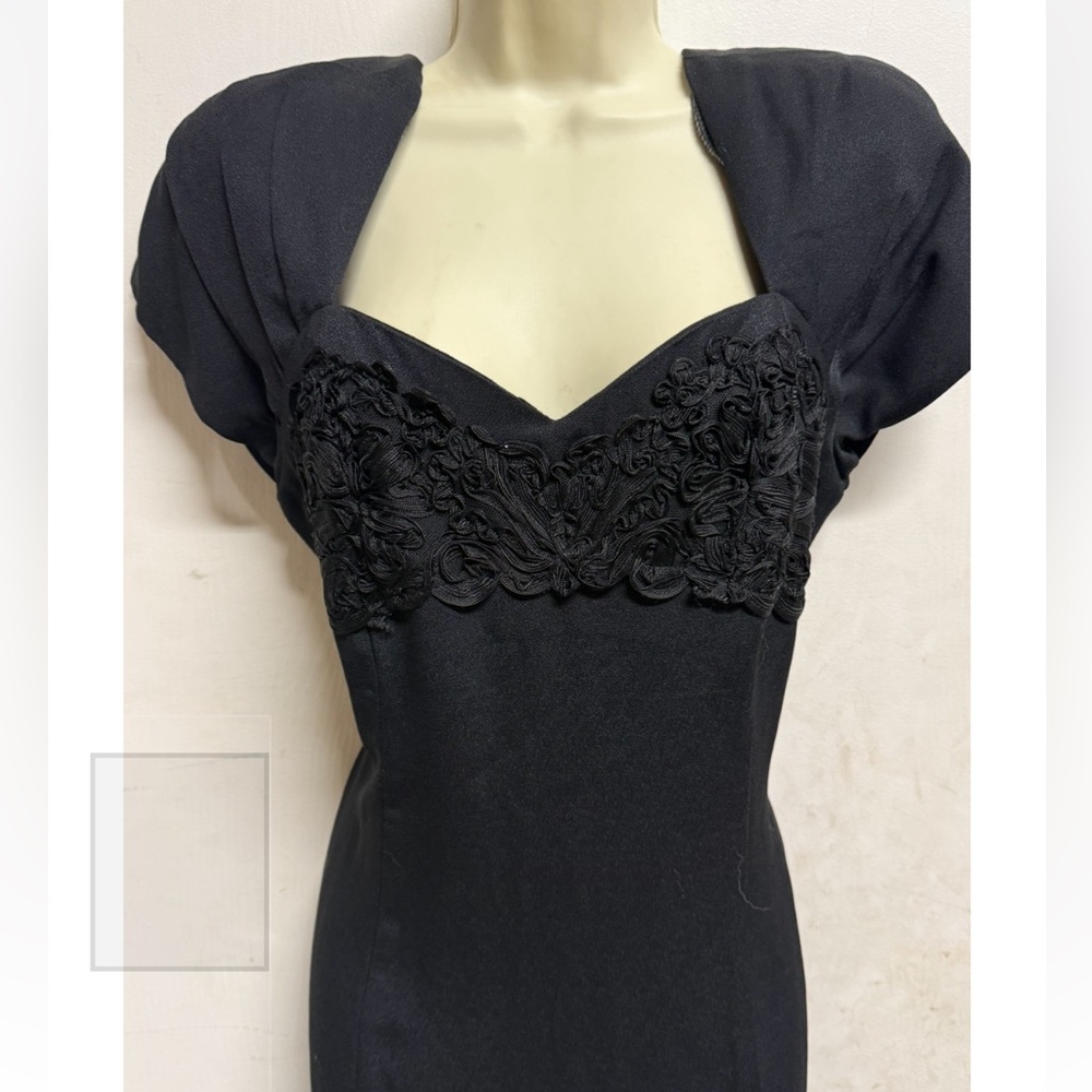Vintage Virgo II Black Long Evening Embroidered Bust Dress 12